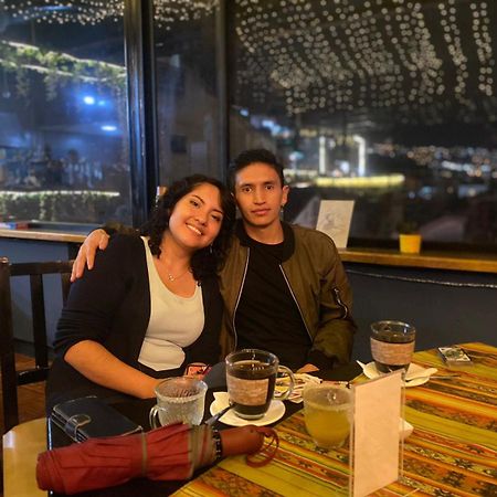 Hostal La Guayunga Rooftop Кито Екстериор снимка