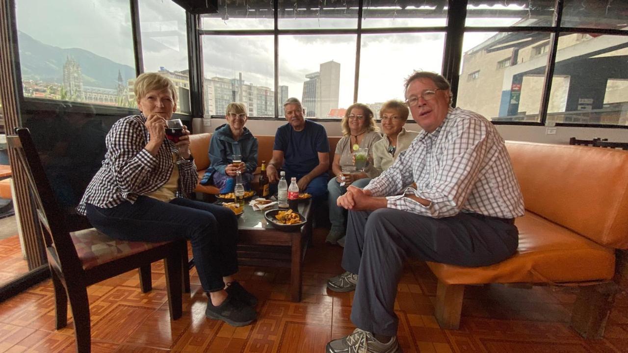 Hostal La Guayunga Rooftop Кито Екстериор снимка